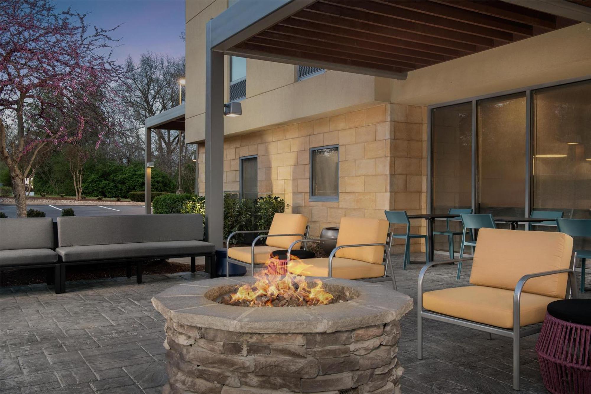 Home2 Suites Nashville Airport מראה חיצוני תמונה